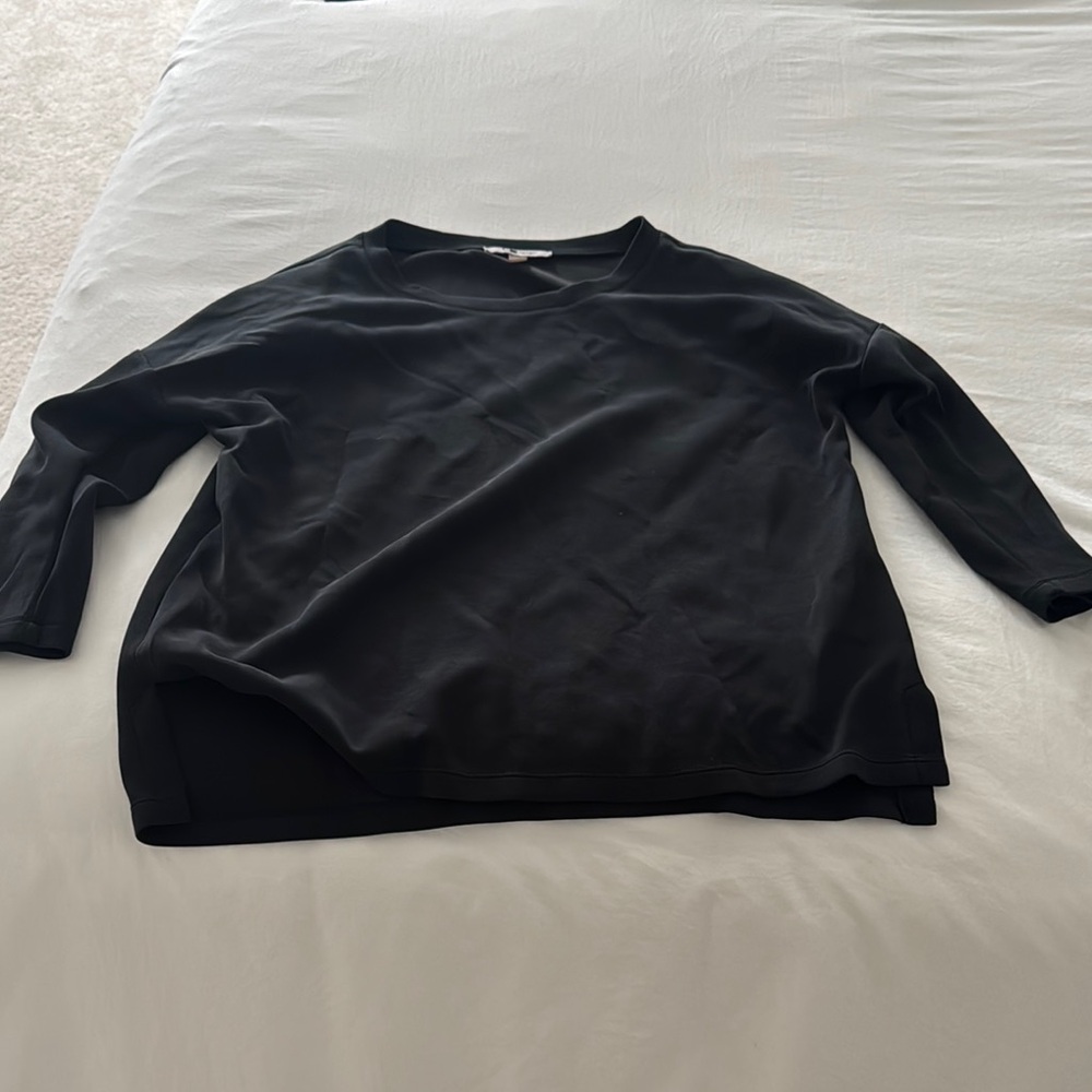 Cable & Gauge Black Long Sleeve Top